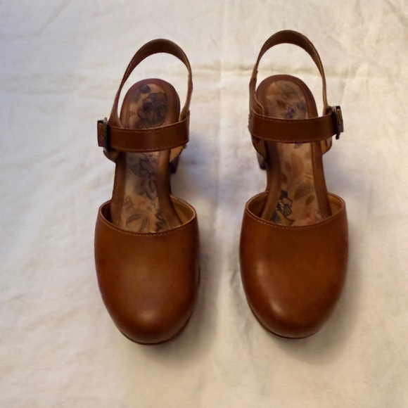 boc Shoes - boc Tan Leather Women's Mules
